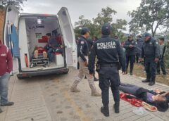 Reporta CEPCyGR 29 personas lesionadas en volcadura de autobús en Santa María Peñoles