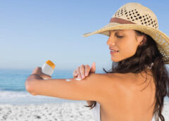 Bloqueador solar: ¿Cuánto esperar antes de entrar a la alberca o al mar?