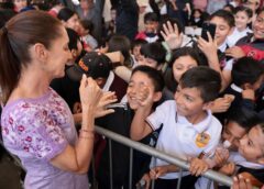 EN TIJUANA, PRESIDENTA CLAUDIA SHEINBAUM ENTREGA TARJETAS DE LA BECA RITA CETINA PARA UNIFORMES Y ÚTILES; LA RECIBIRÁN 9 MILLONES DE ESTUDIANTES EN TODO EL PAÍS